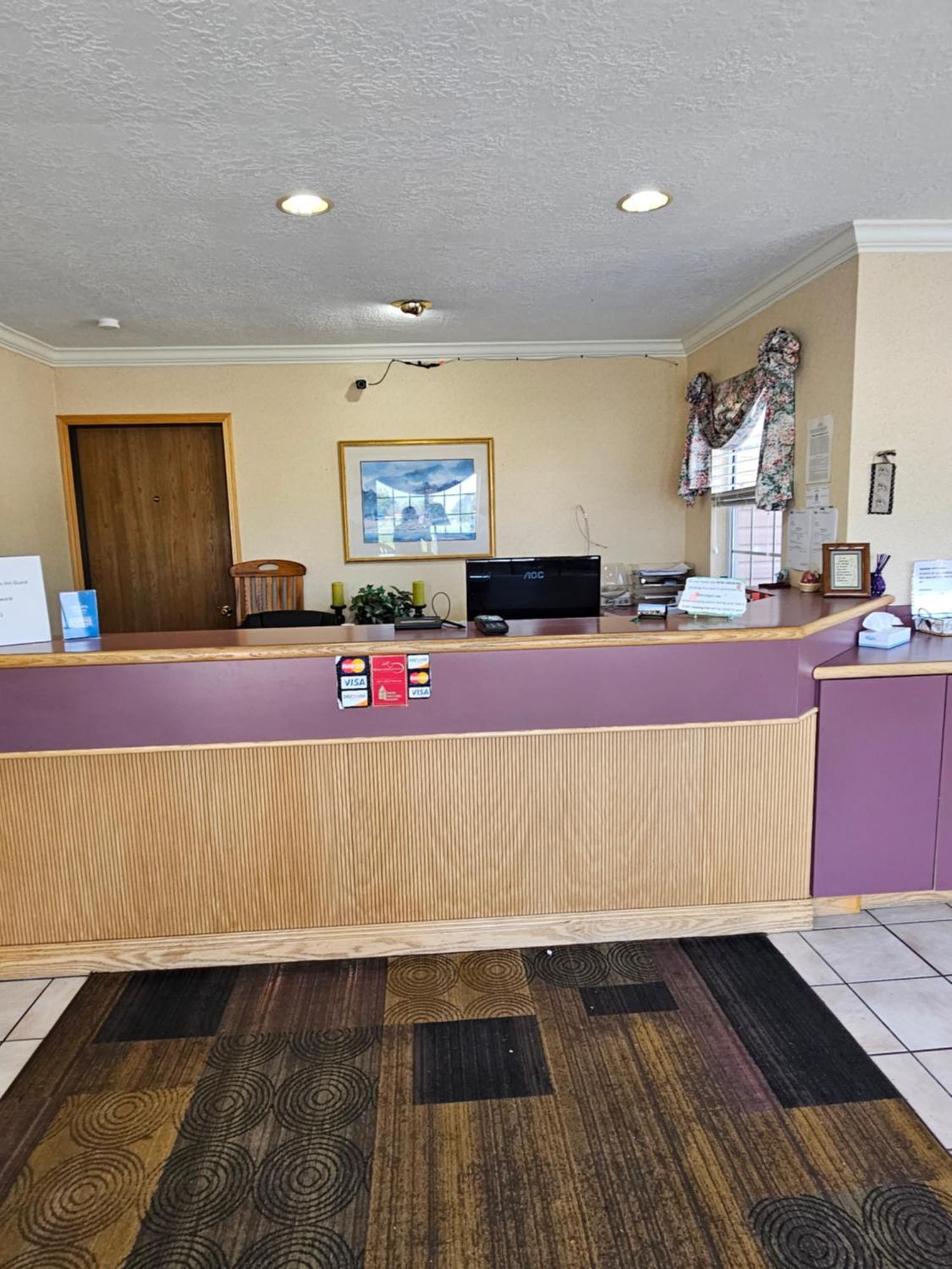 Great Lakes Inn Mackinaw City Buitenkant foto