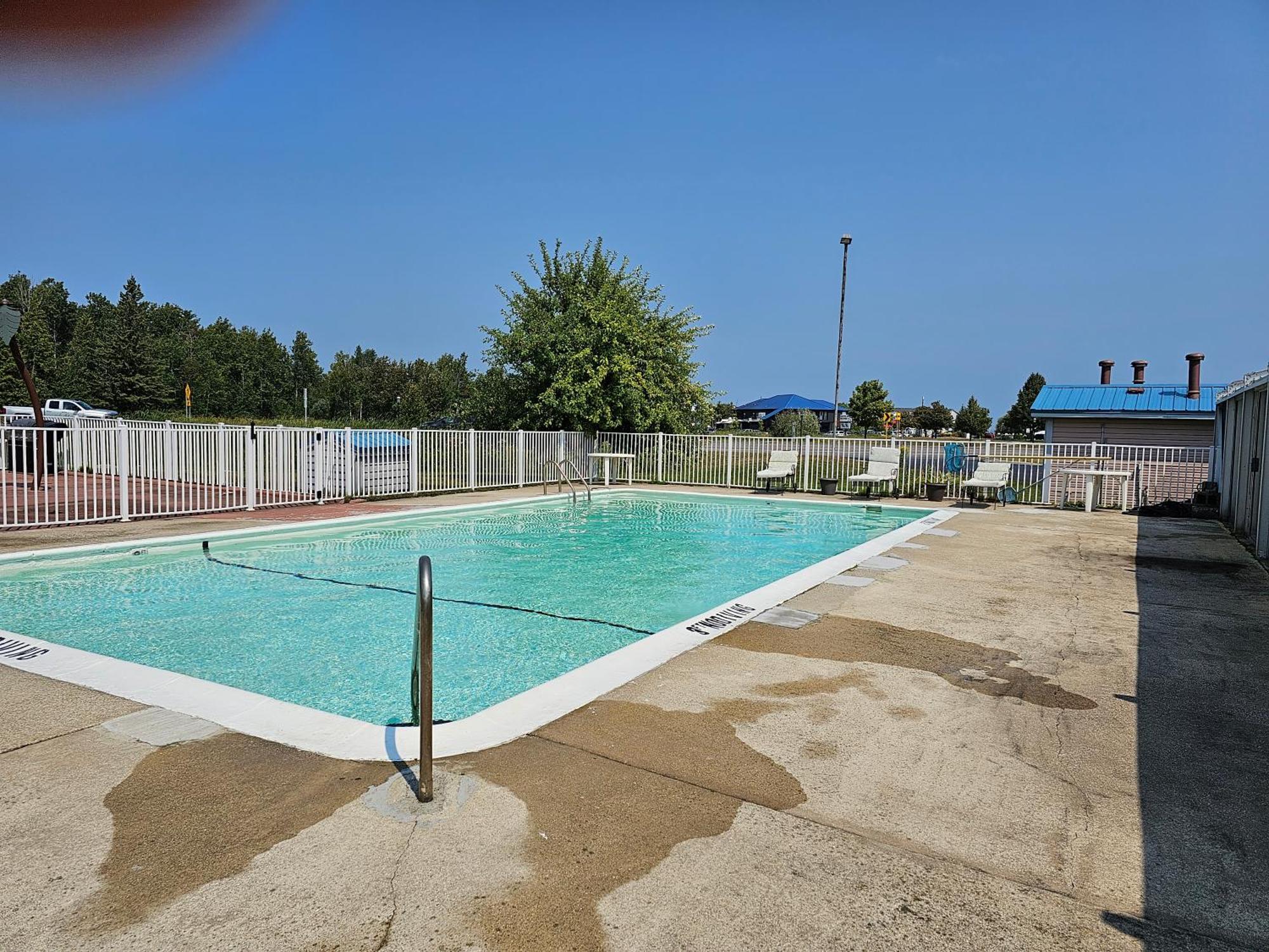 Great Lakes Inn Mackinaw City Buitenkant foto